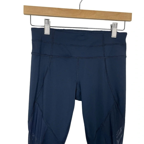 Athleta Women’s Aura Sonar Capri Mesh Leggings in Navy Blue Size XS - Picture 9 of 15